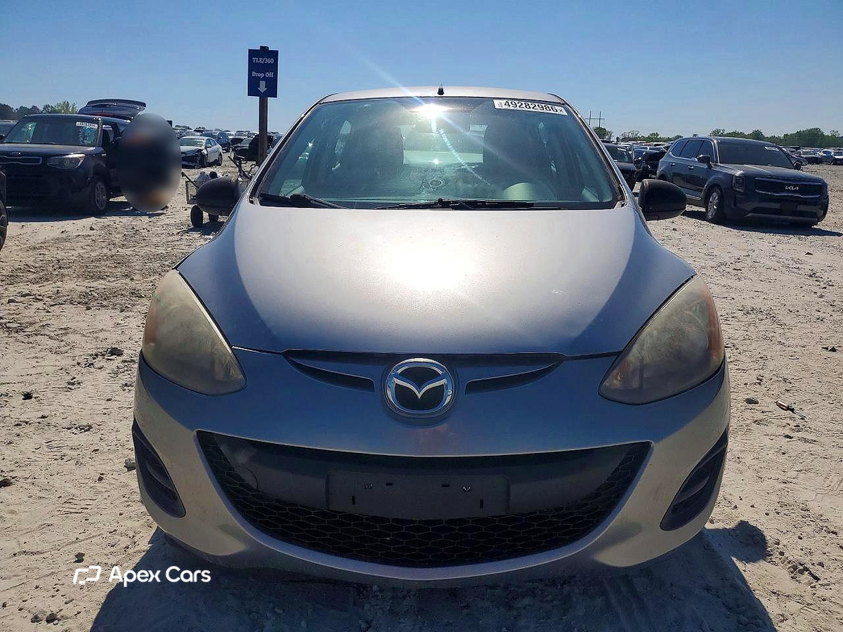 Mazda 2 2013
