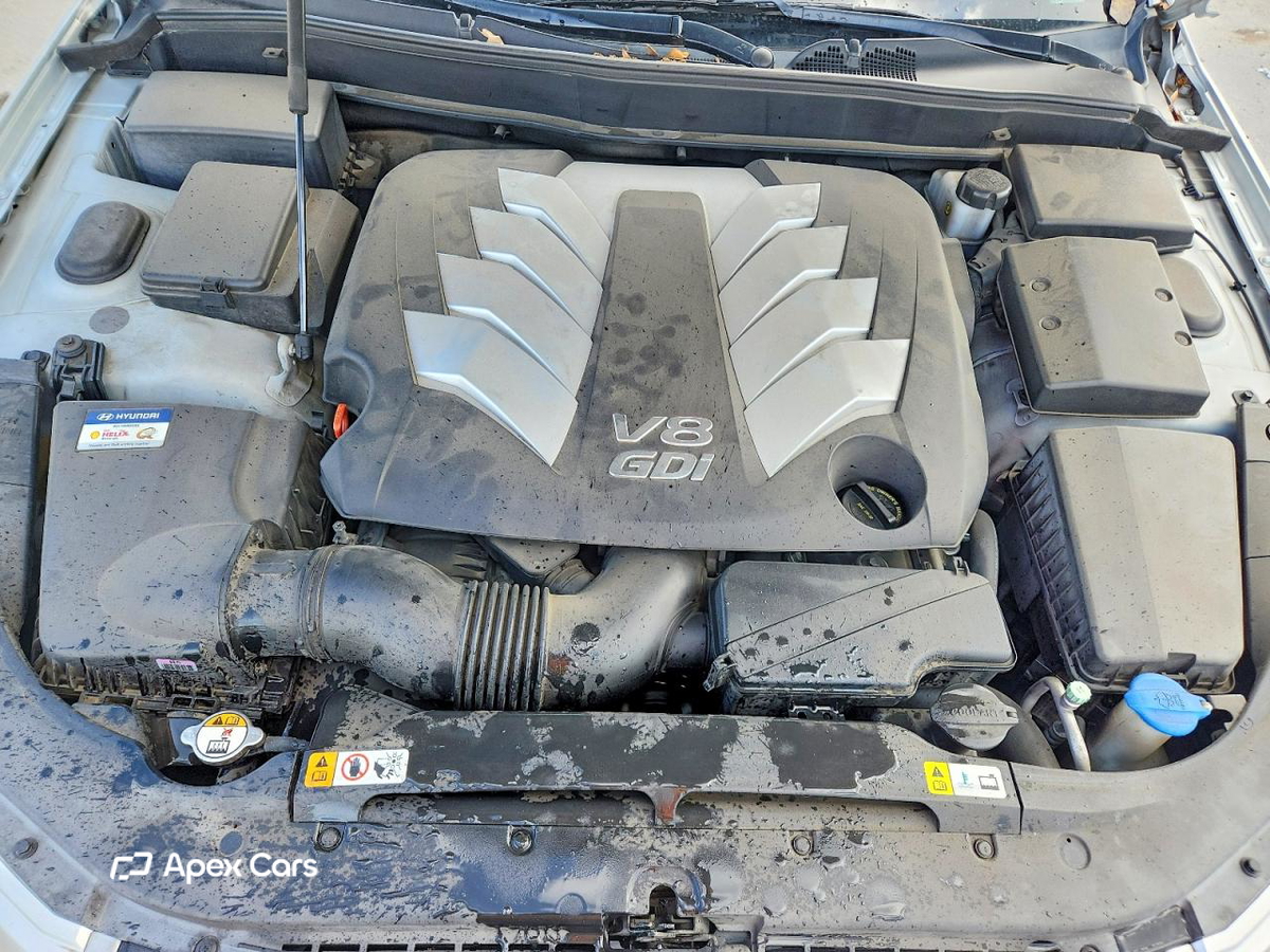 Hyundai Genesis 2012