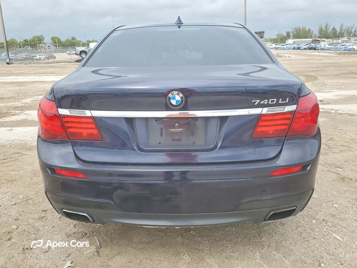 BMW Series 7 2013