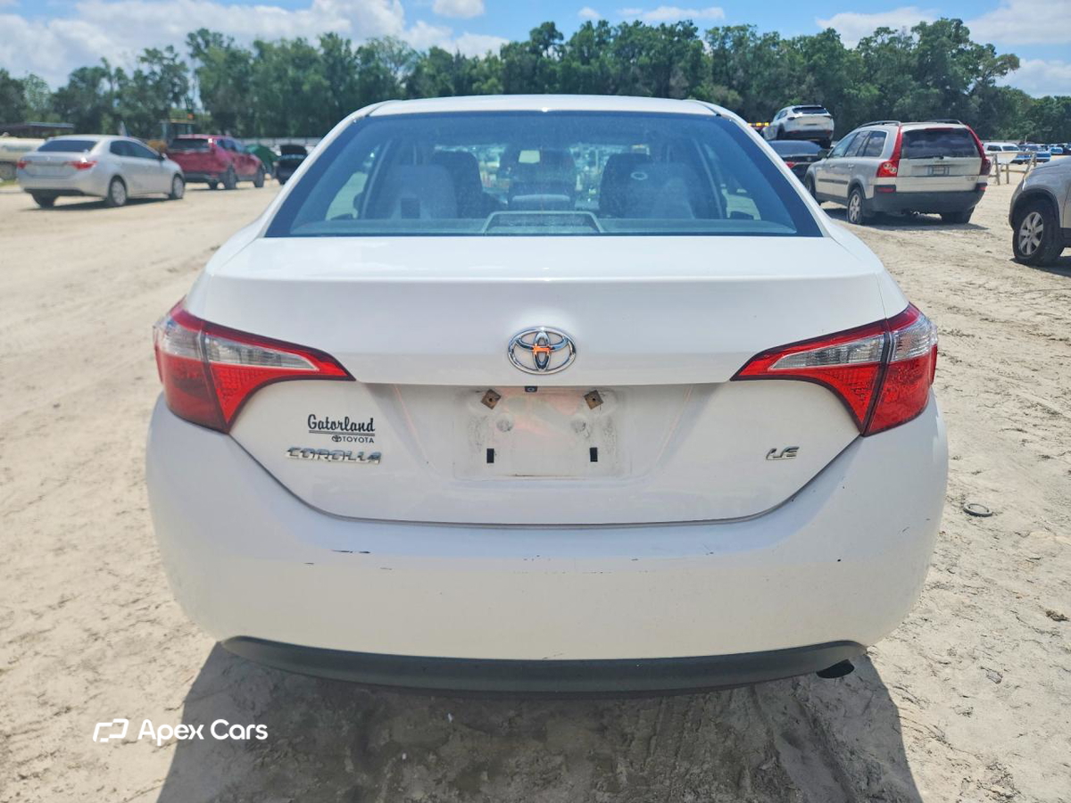 Toyota Corolla 2015