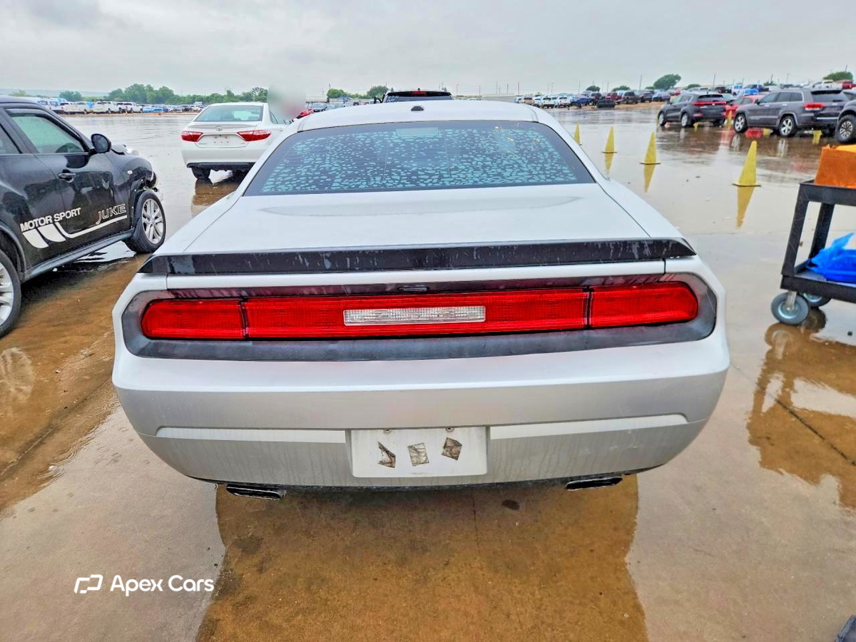 Dodge Challenger 2012