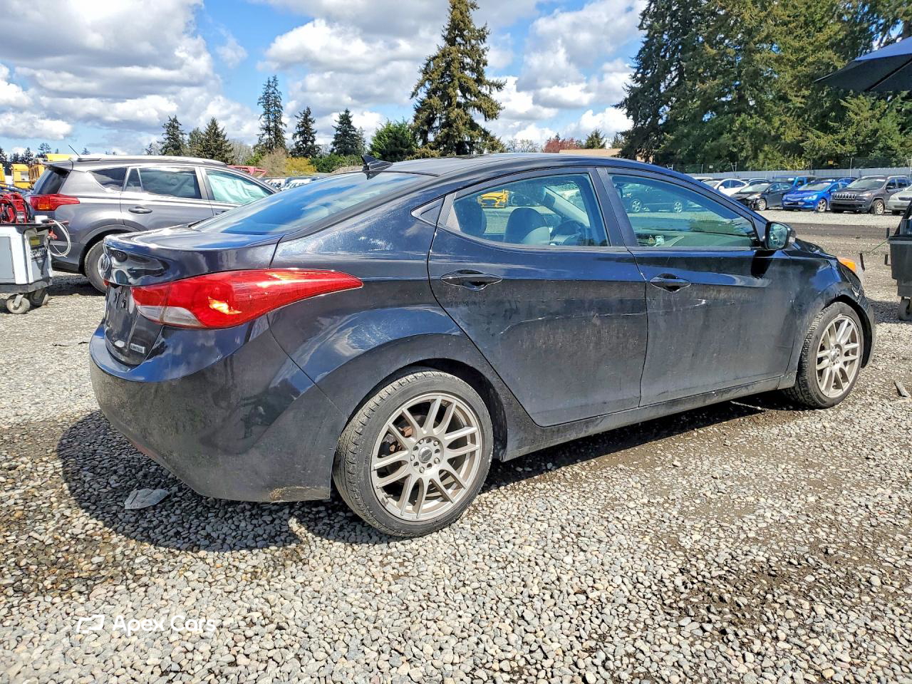 Hyundai Elantra 2012