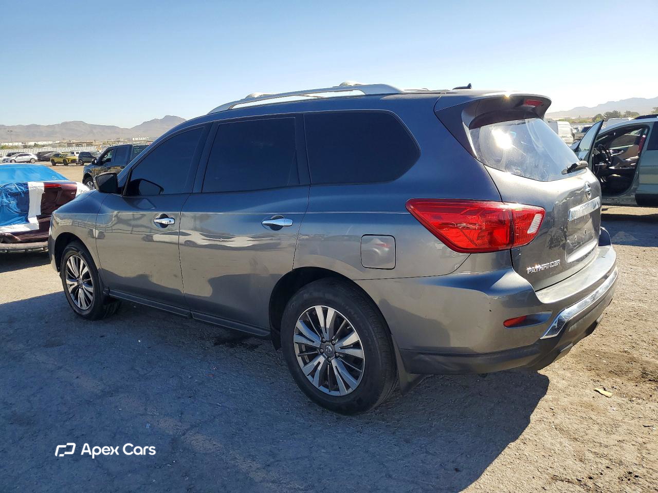Nissan Pathfinder 2018