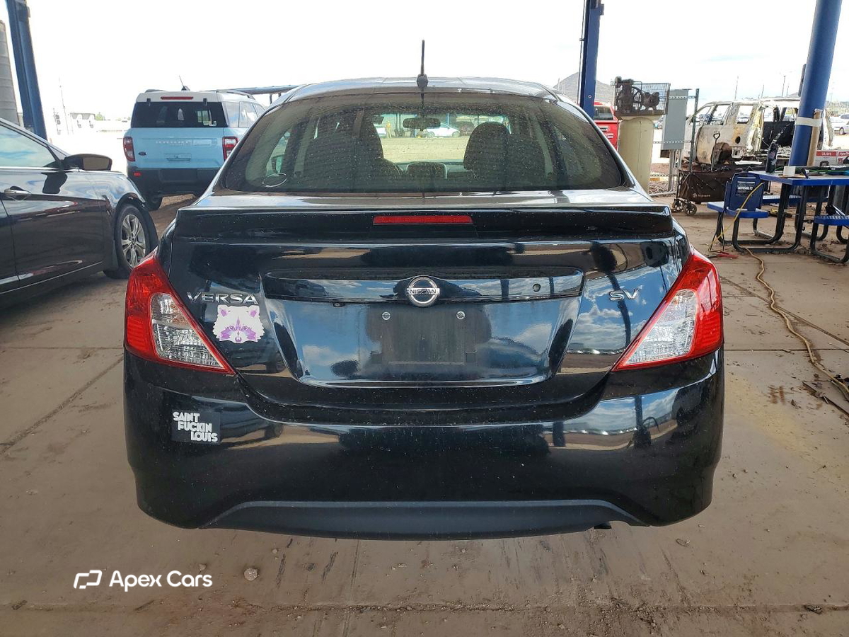 Nissan Versa 2019