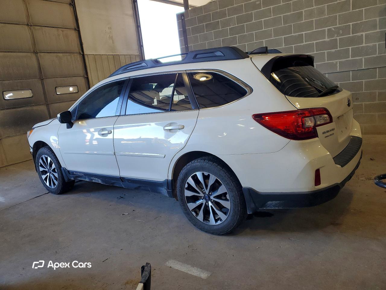 Subaru Outback 2016