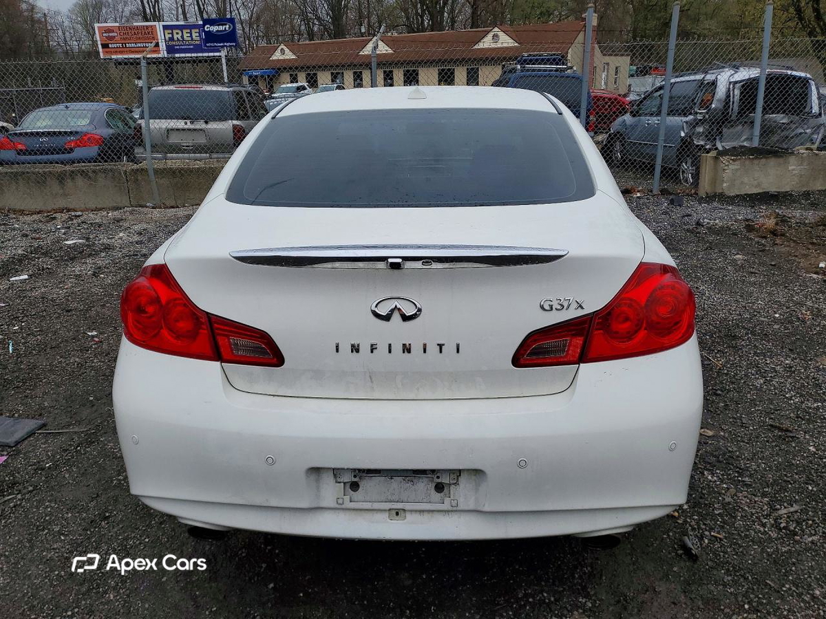 Infiniti G 2013