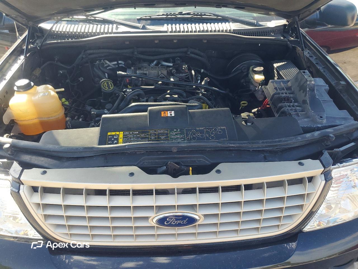 Ford Explorer 2004