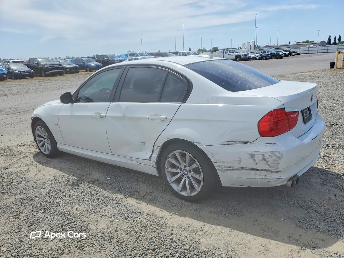 BMW Series 3 2011
