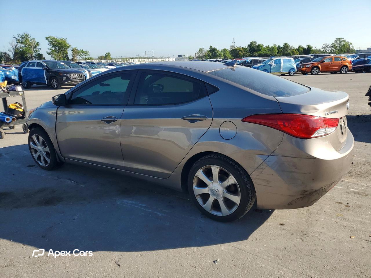 Hyundai Elantra 2011