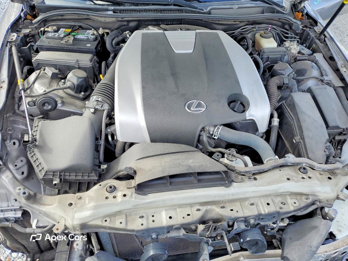 Lexus IS 2016