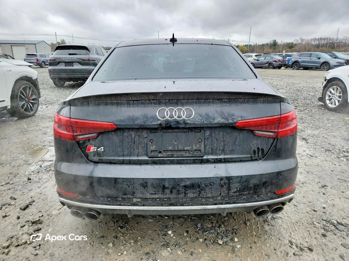 Audi RS4 2018