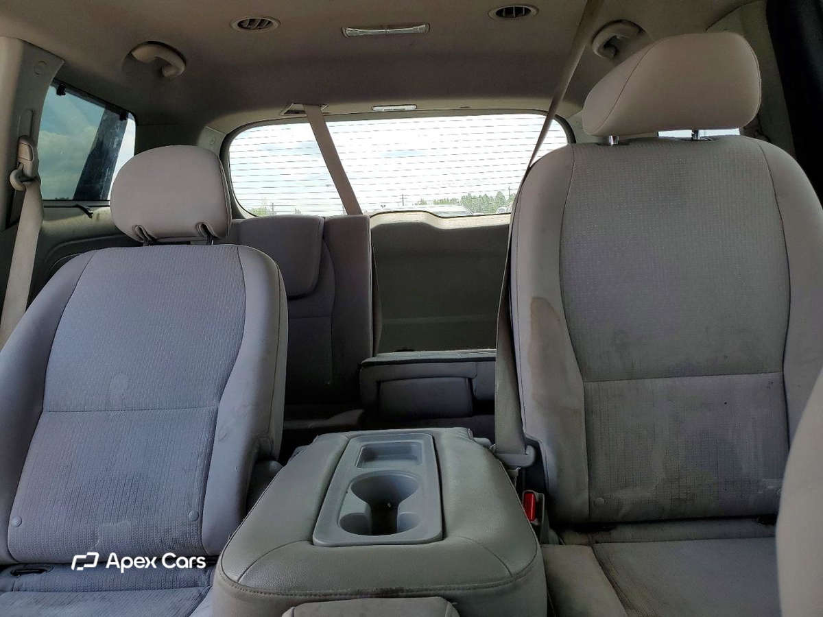 Kia Sedona 2016