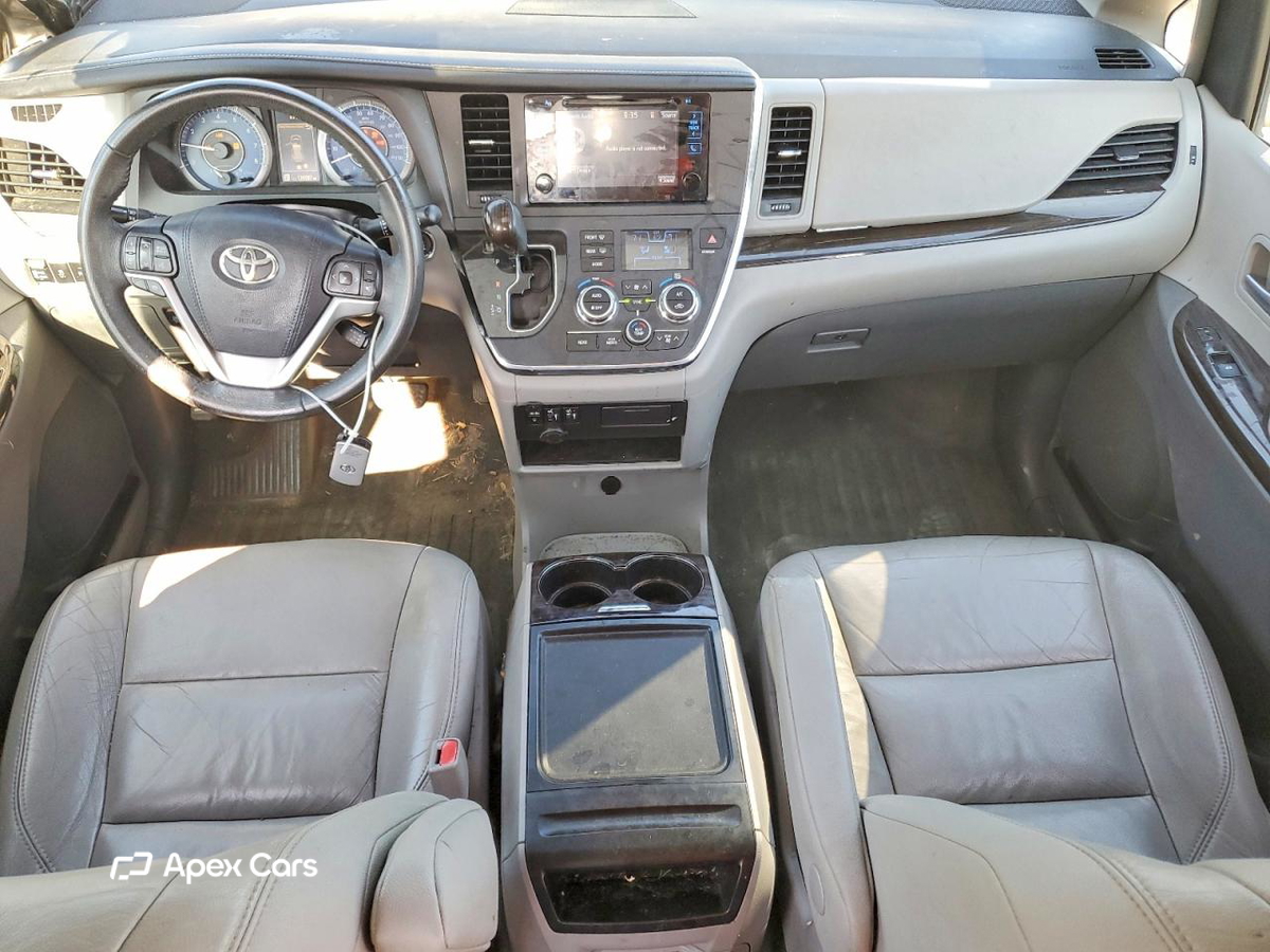 Toyota Sienna 2017