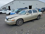 Lincoln Town Car 2010