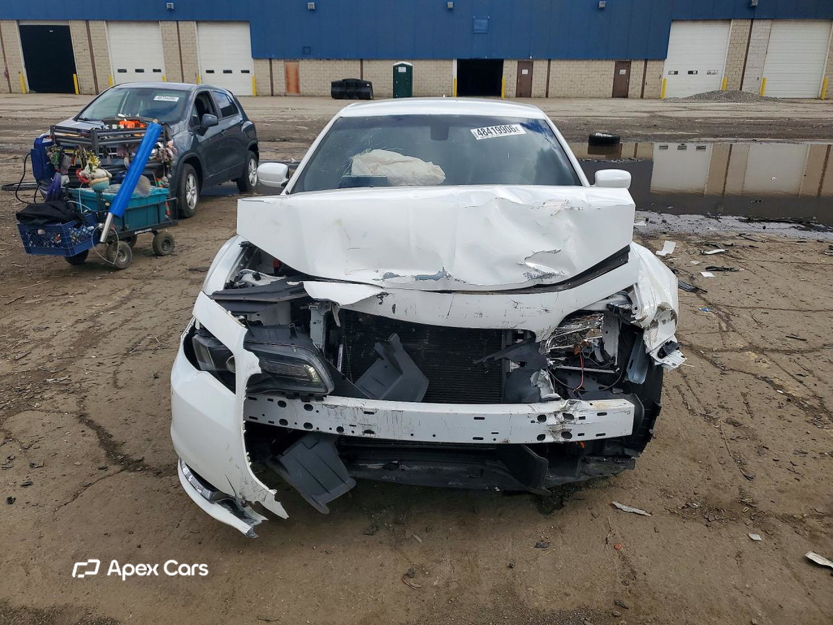 Chrysler 300 2017