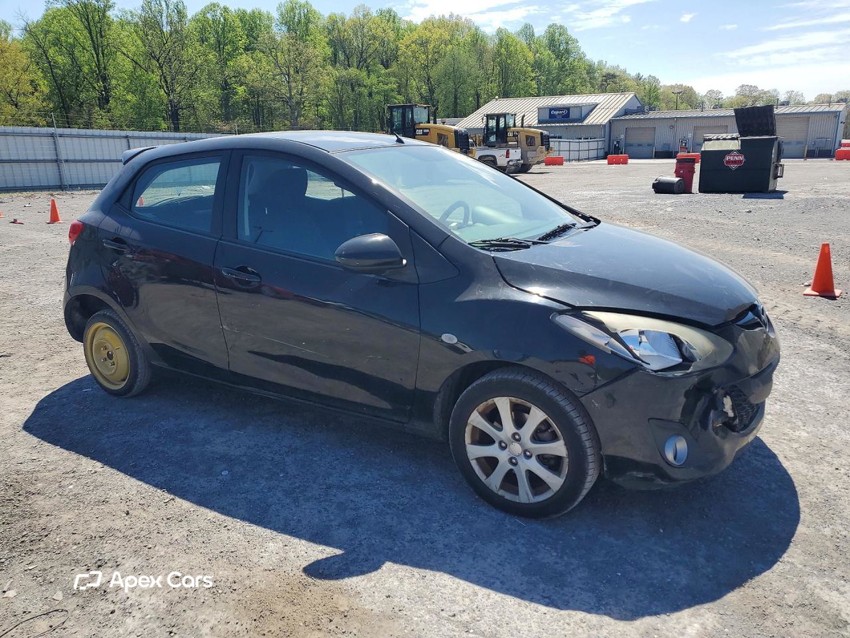 Mazda 2 2011