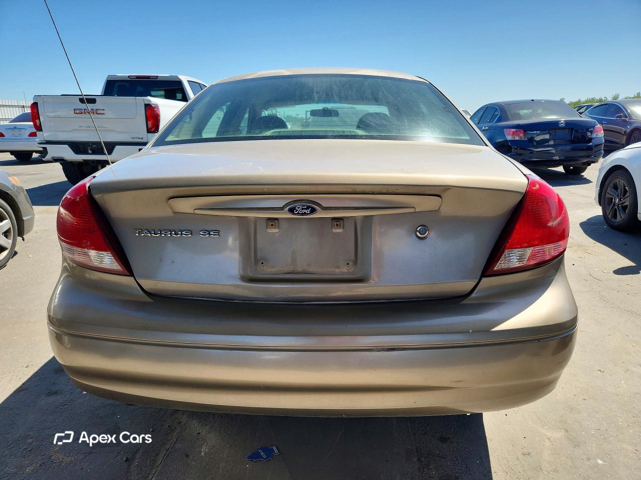 Ford Taurus 2004