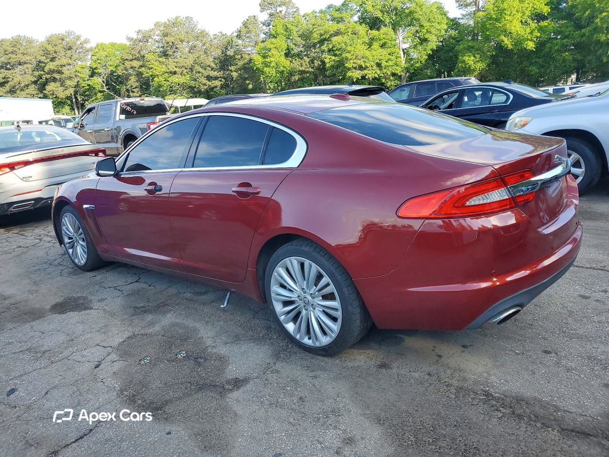 Jaguar XF 2012