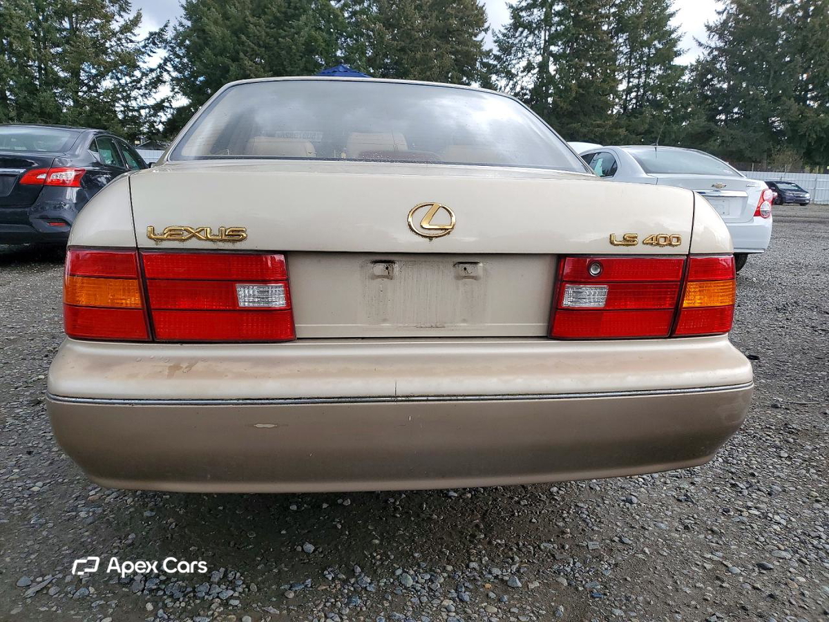 Lexus LS 2000