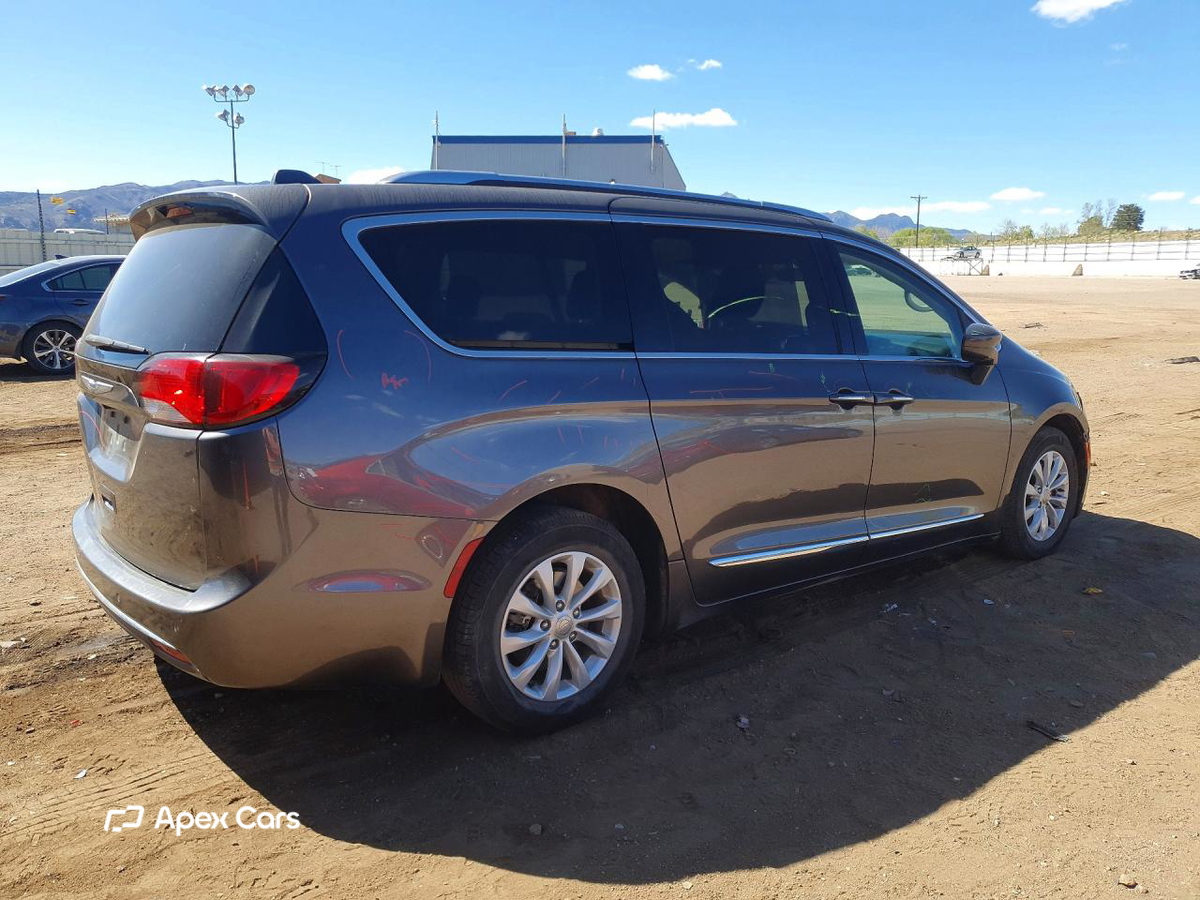Chrysler Pacifica 2018