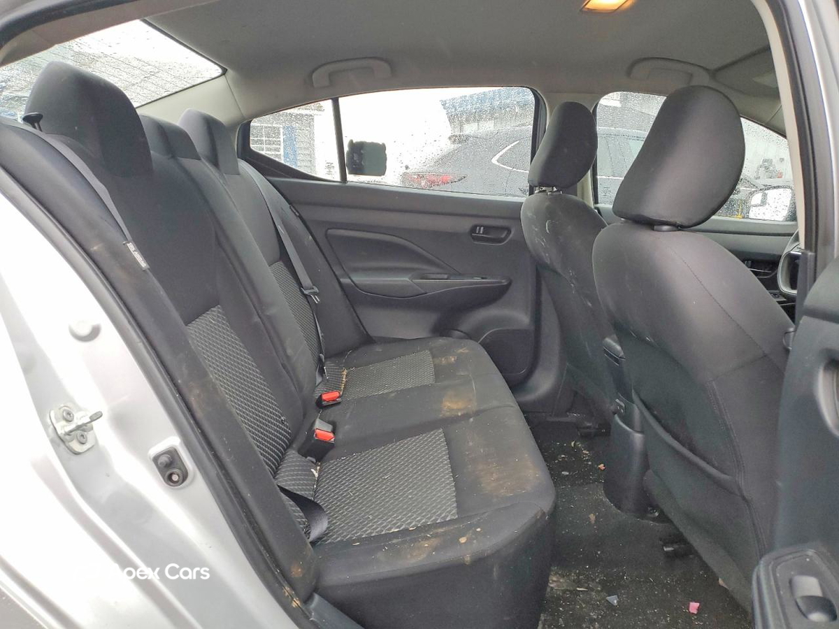 Nissan Versa 2021