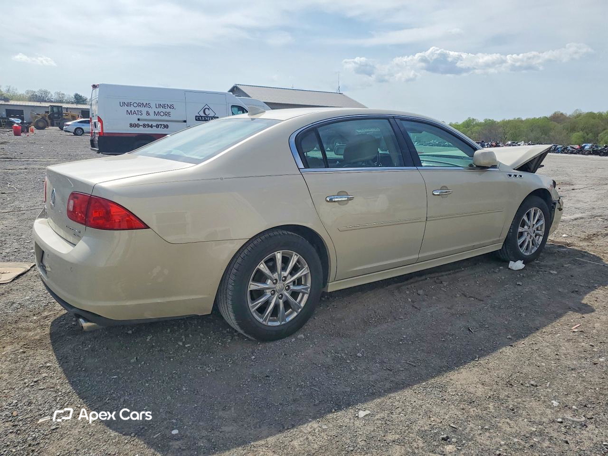 Buick Lucerne 2011