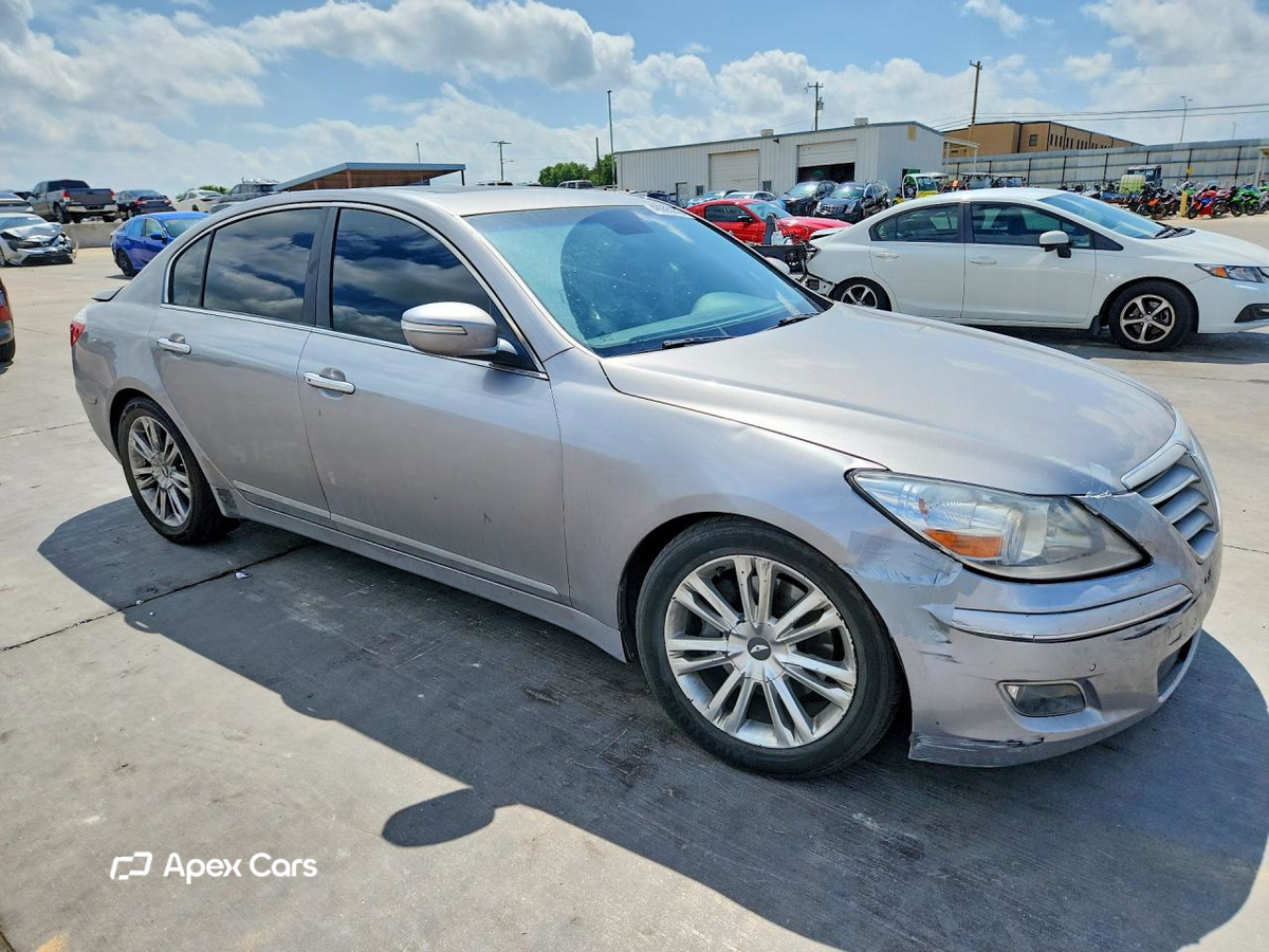 Hyundai Genesis 2011