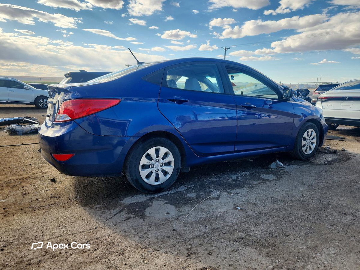 Hyundai Accent 2015