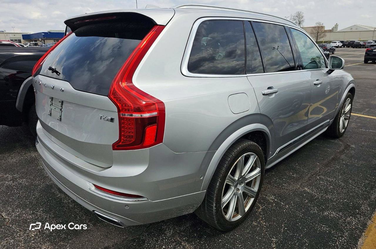 Volvo XC90 2019