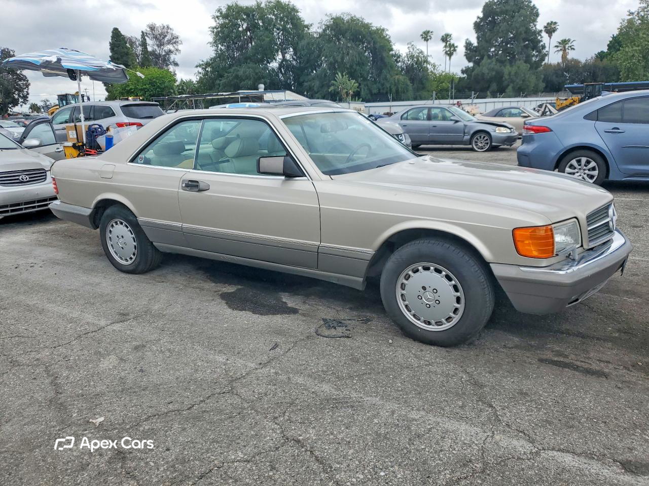 Mercedes-Benz  1990