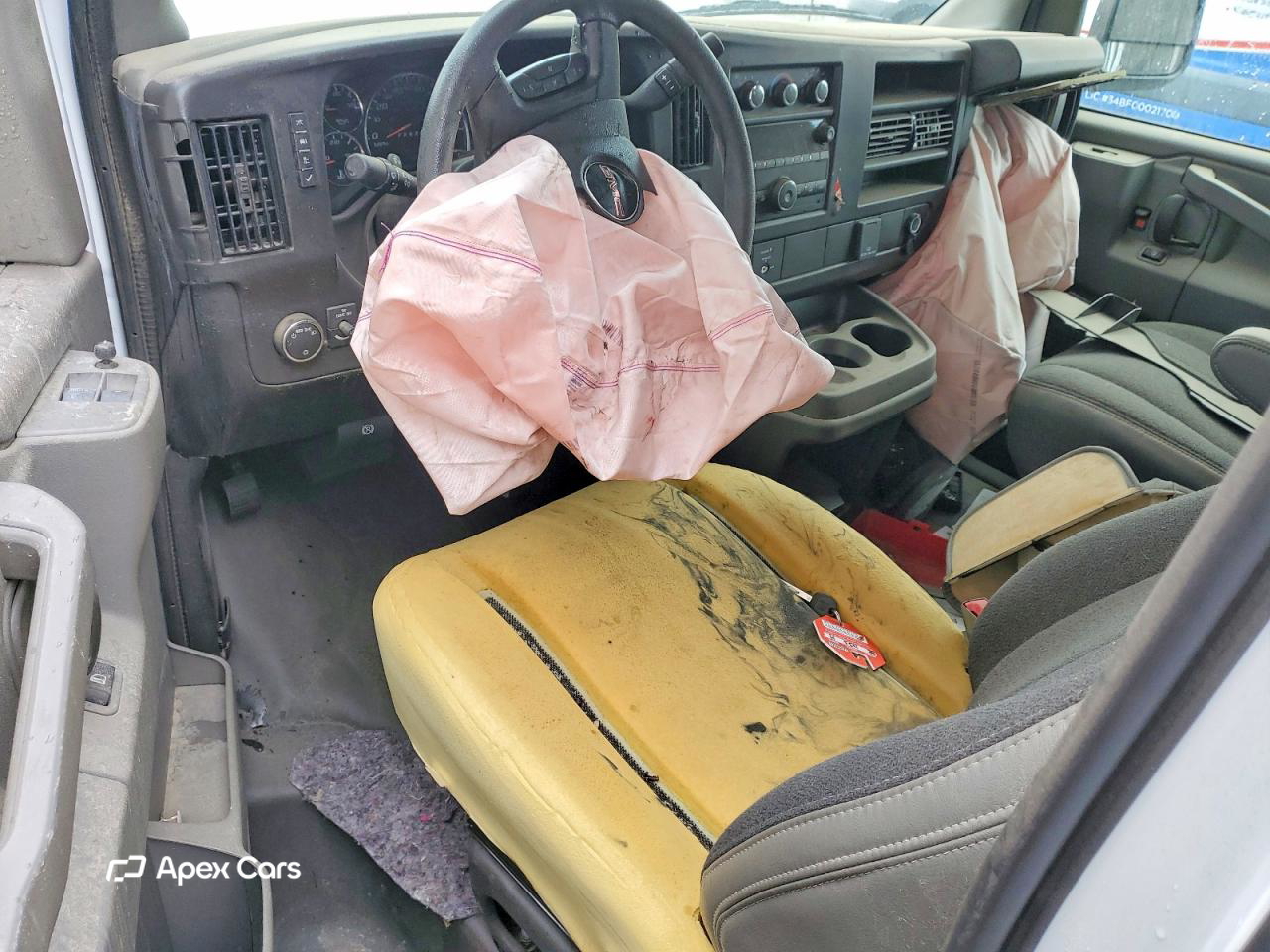 GMC Savana 2025