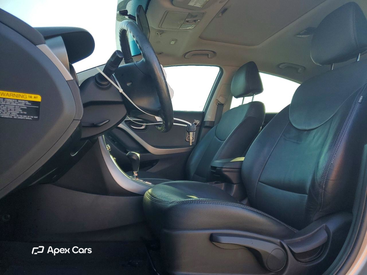Hyundai Elantra 2011