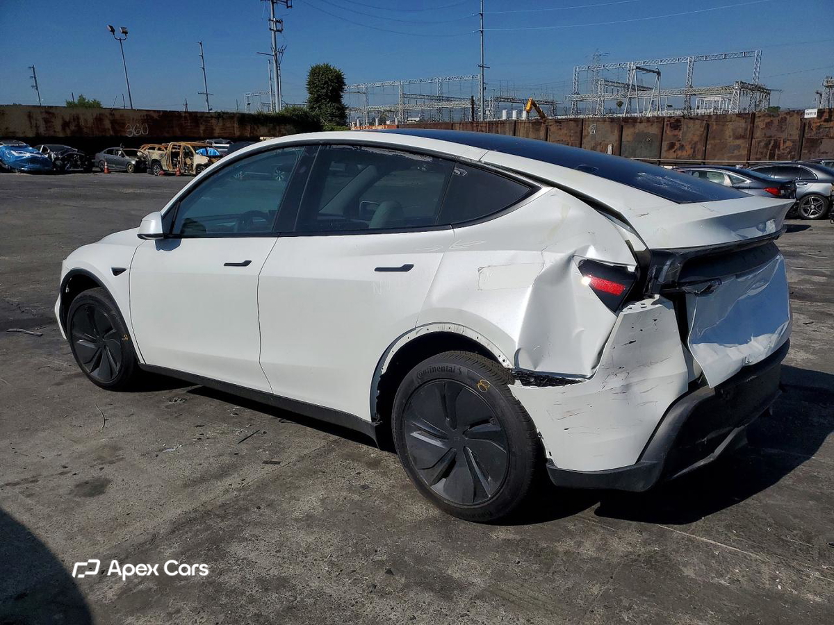 Tesla Model Y 2026