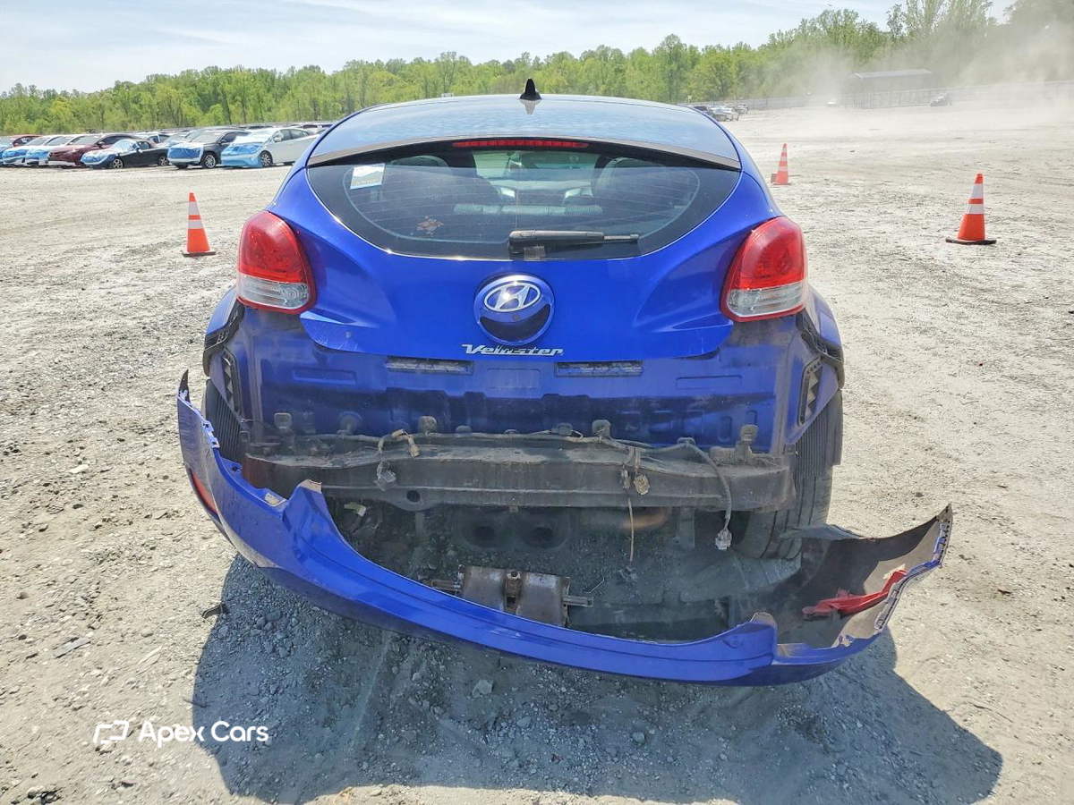 Hyundai Veloster 2012
