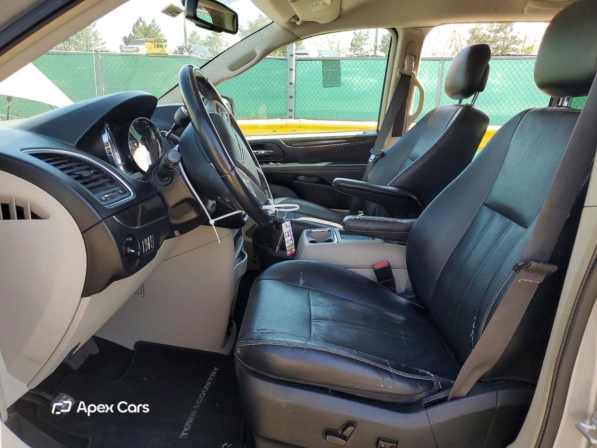Chrysler Voyager 2015