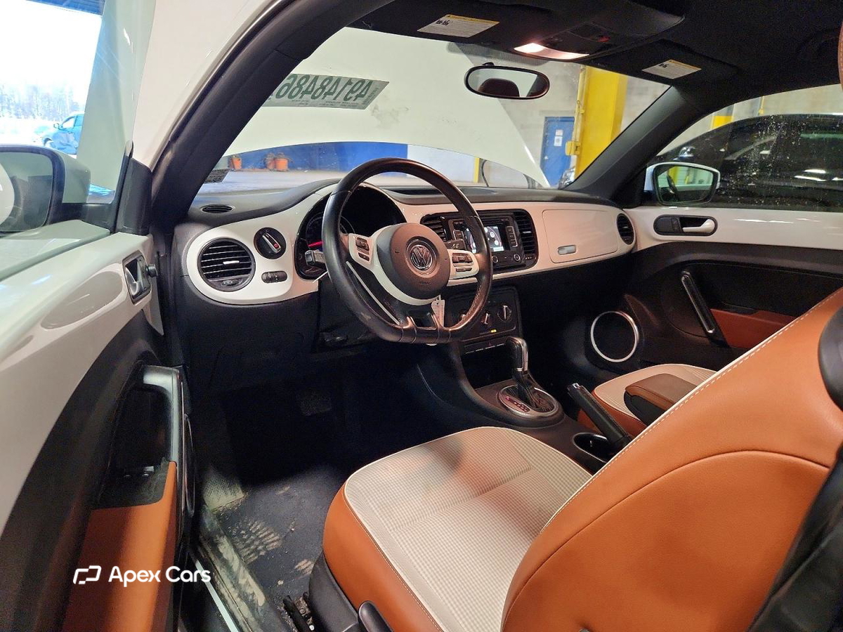 Volkswagen Beetle 2015