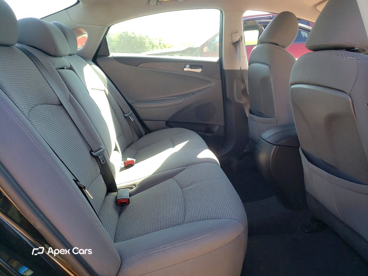 Hyundai Sonata 2011
