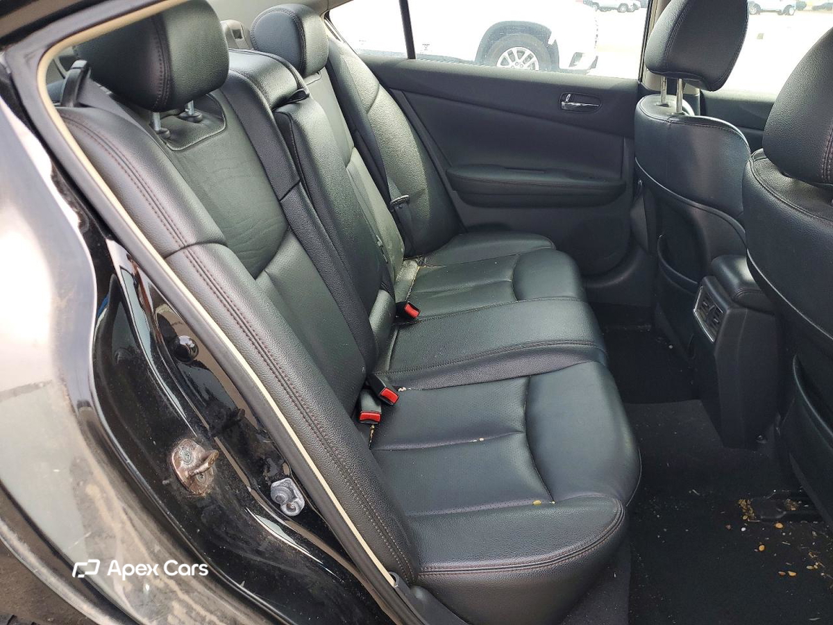 Nissan Maxima 2010