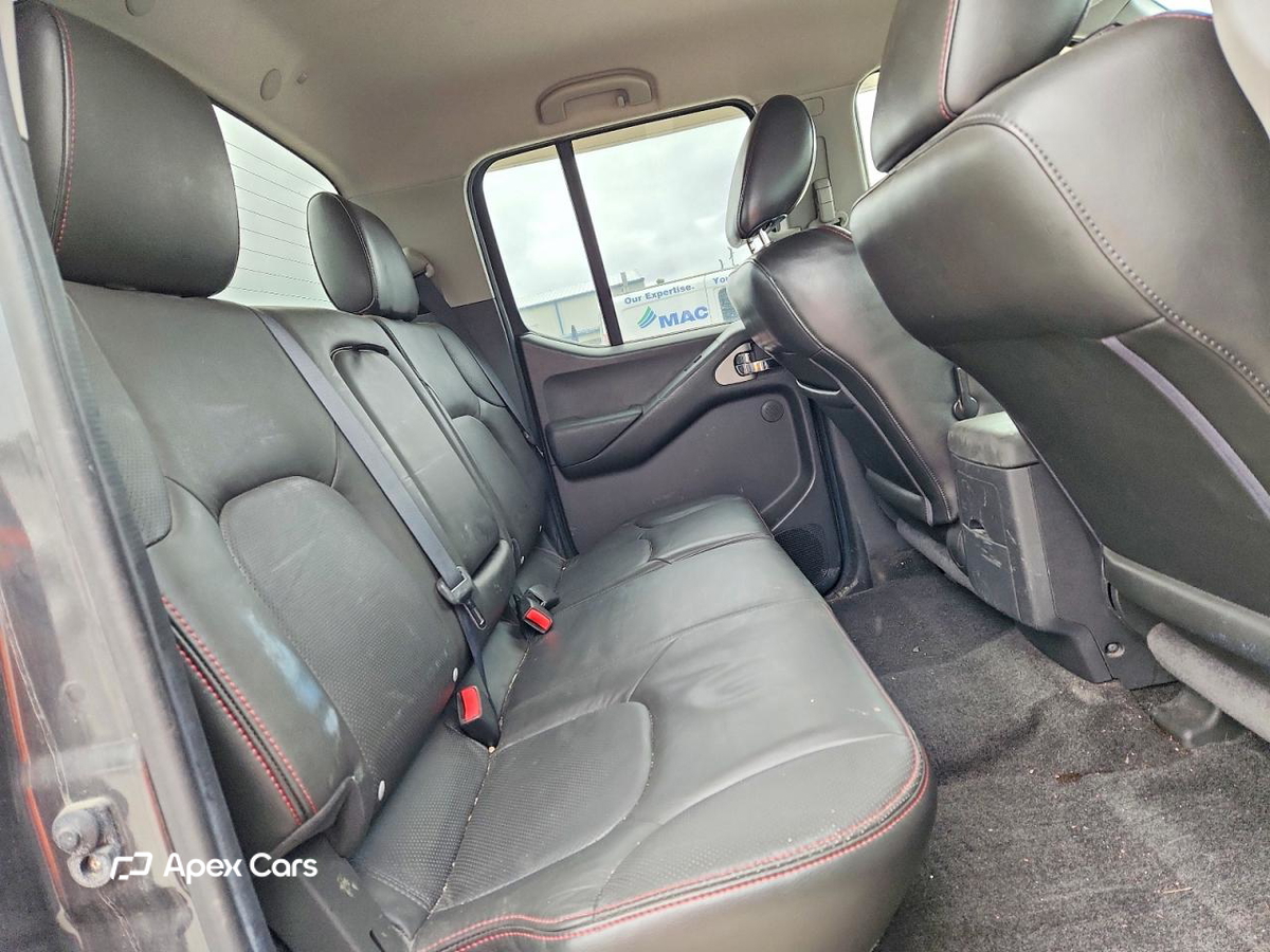 Nissan Navara (Frontier) 2010