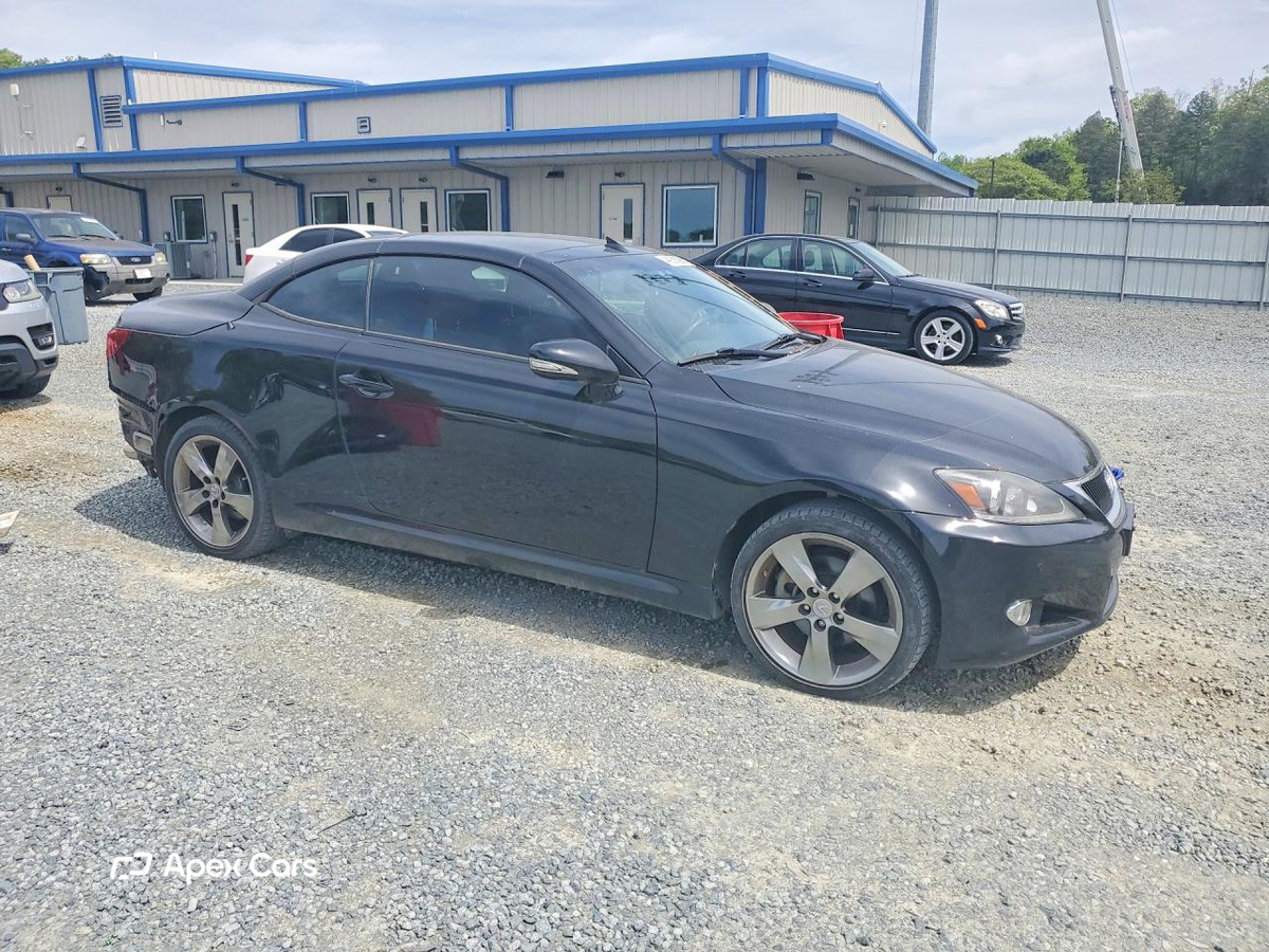 Lexus IS 2011