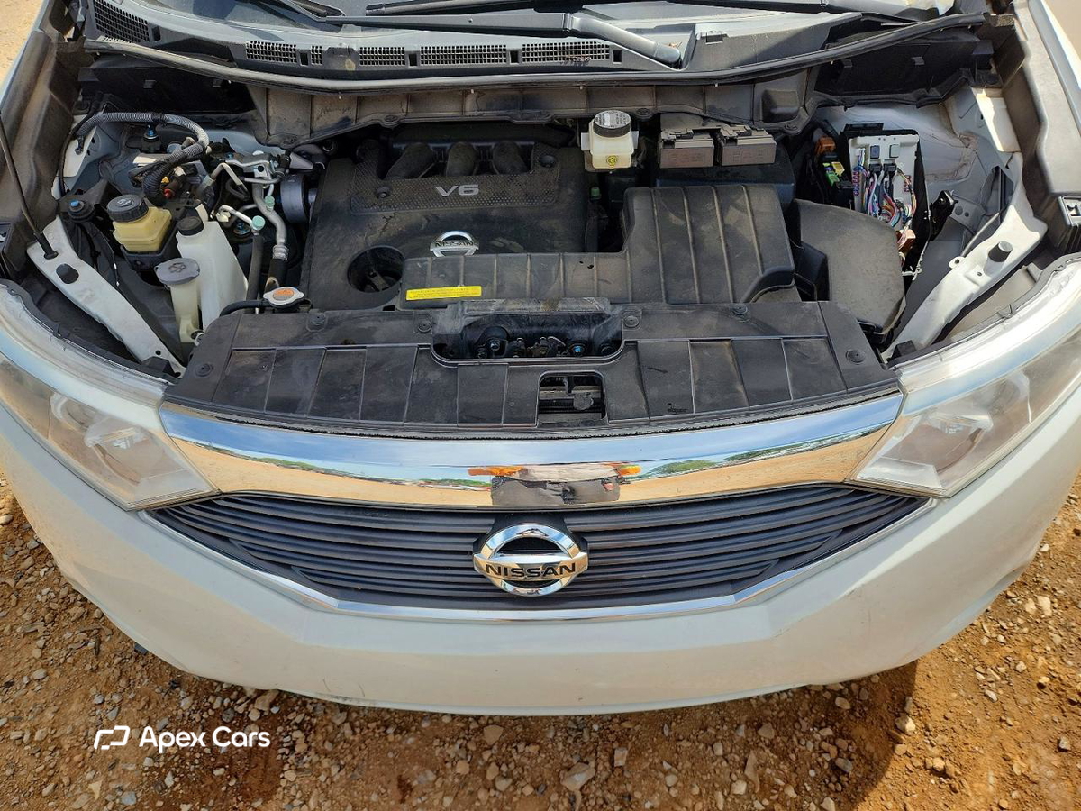 Nissan Quest 2014