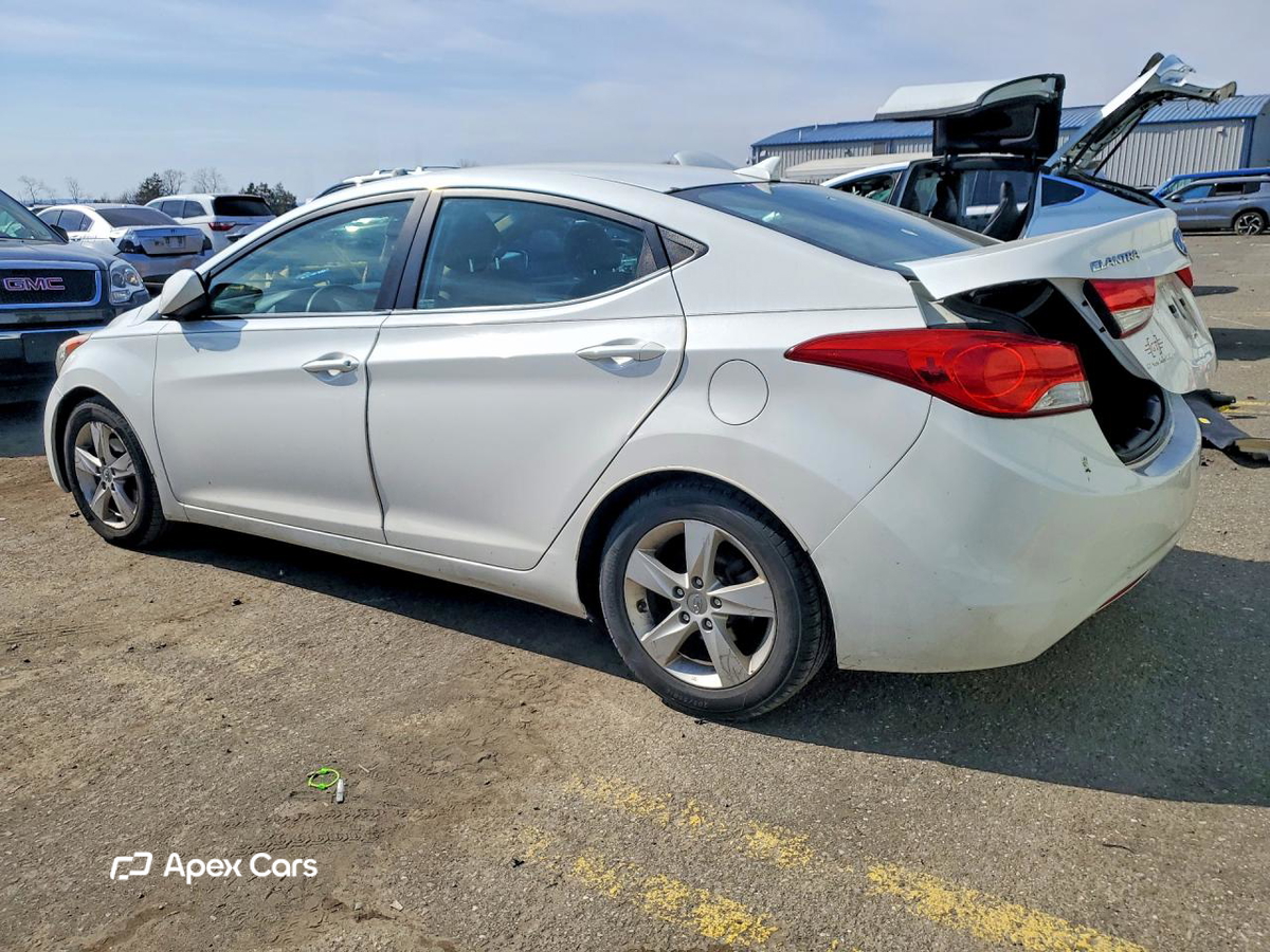Hyundai Elantra 2013