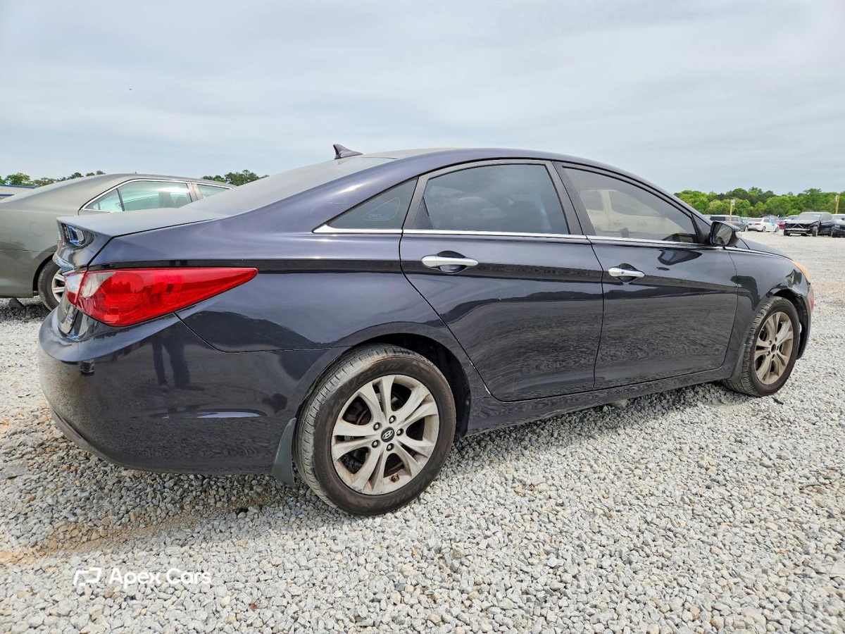 Hyundai Sonata 2011