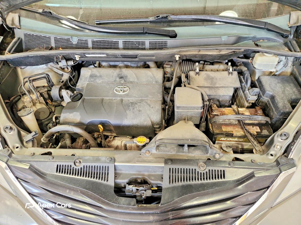 Toyota Sienna 2011