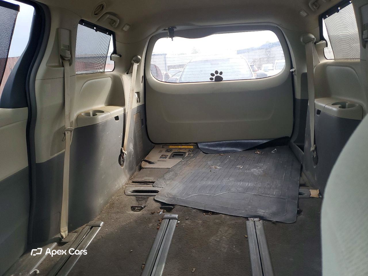 Toyota Sienna 2011