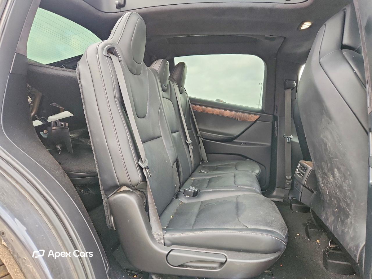 Tesla Model X 2018