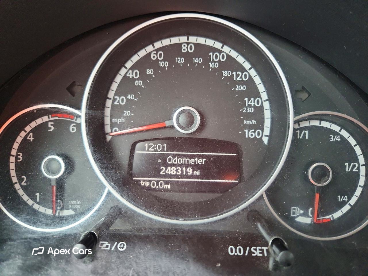 Volkswagen Beetle 2014