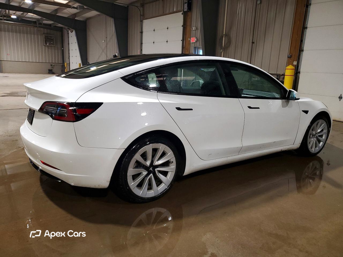 Tesla Model 3 2022