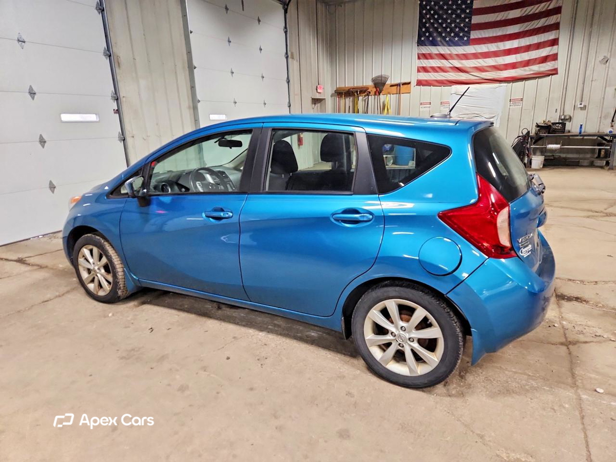Nissan Versa 2015