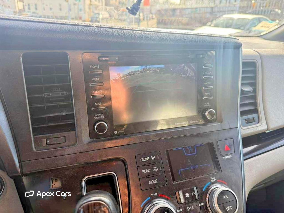 Toyota Sienna 2018